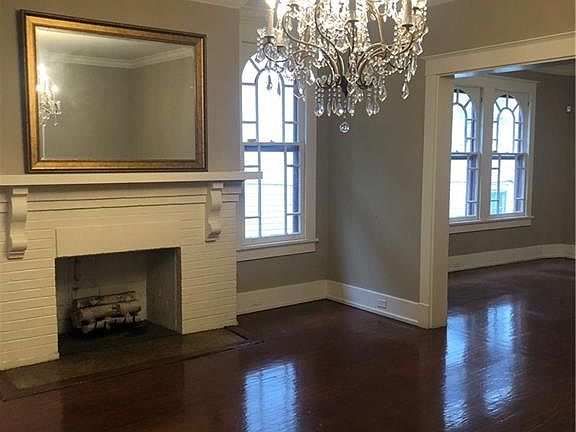 2nd image of 3501 Louisiana Avenue Pkwy