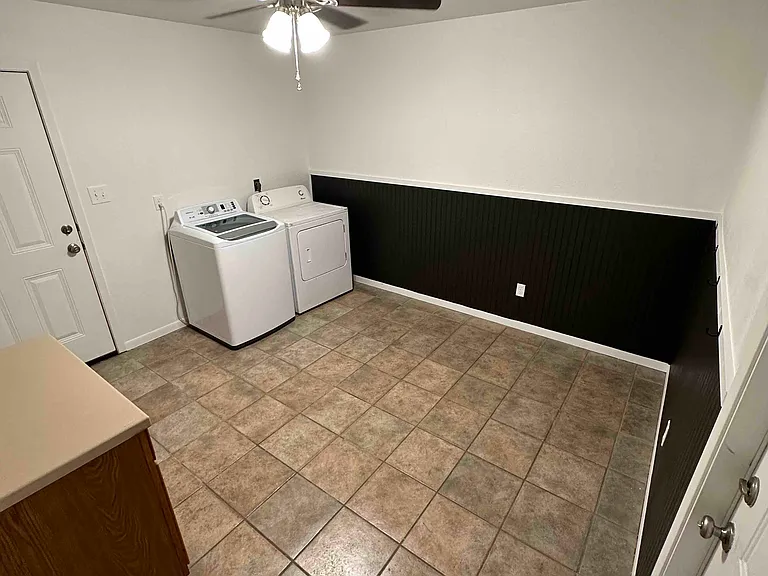 125 S Bluebonnet Dr — Photo 2