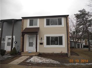 619 Westwood Ct, Wheeling, IL