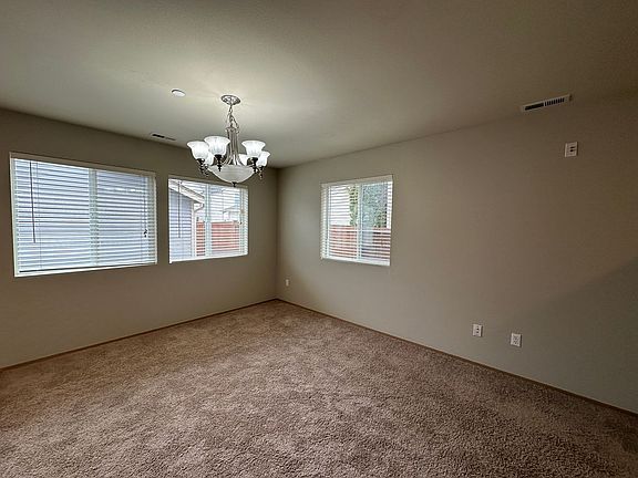 4th image of 1656 Brown Ave