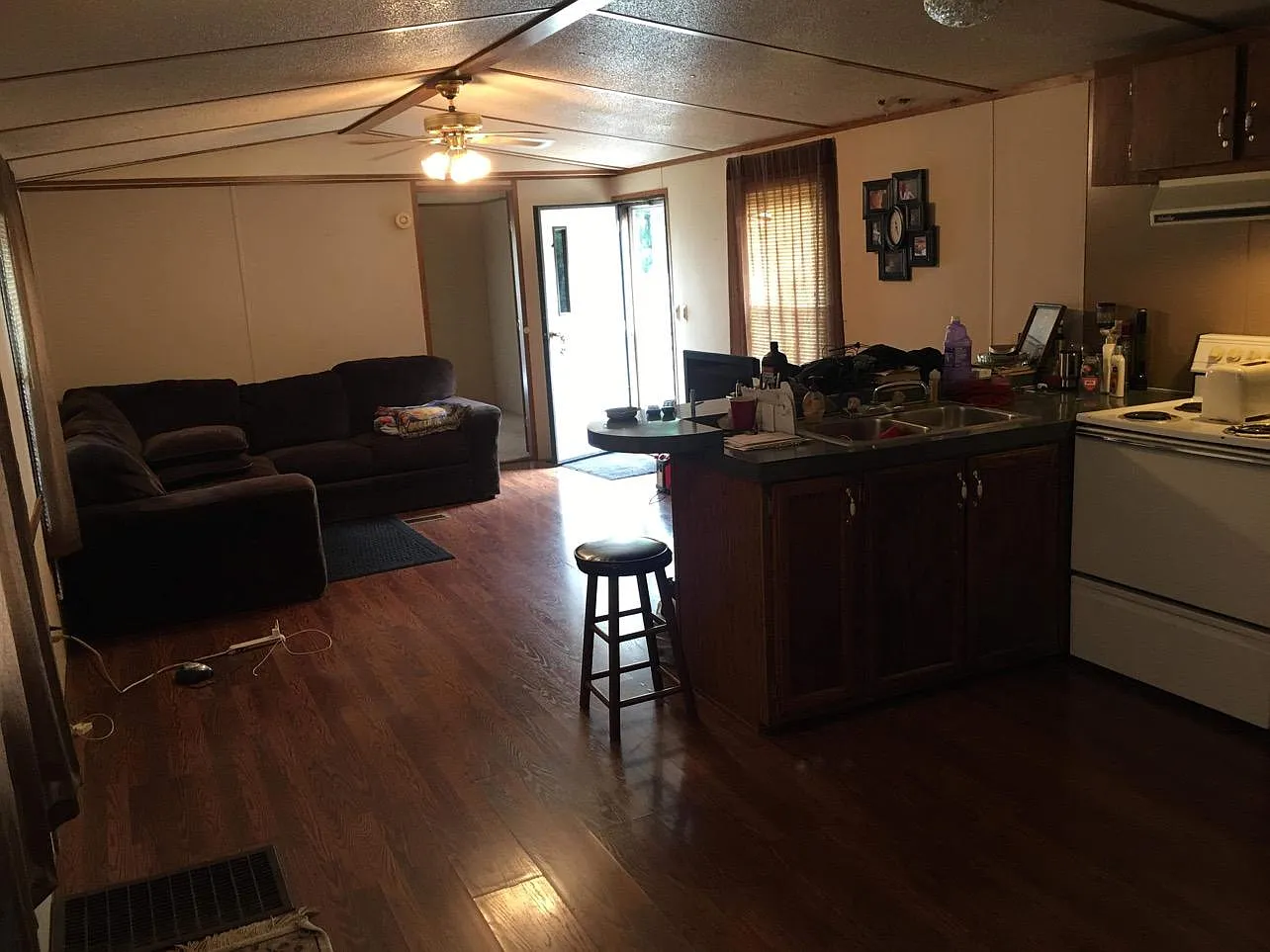 2 bed, 800 sqft, $700 — Photo 4