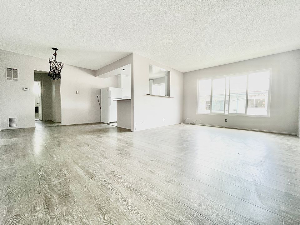 1st image of 856 S Sherbourne Dr #6
