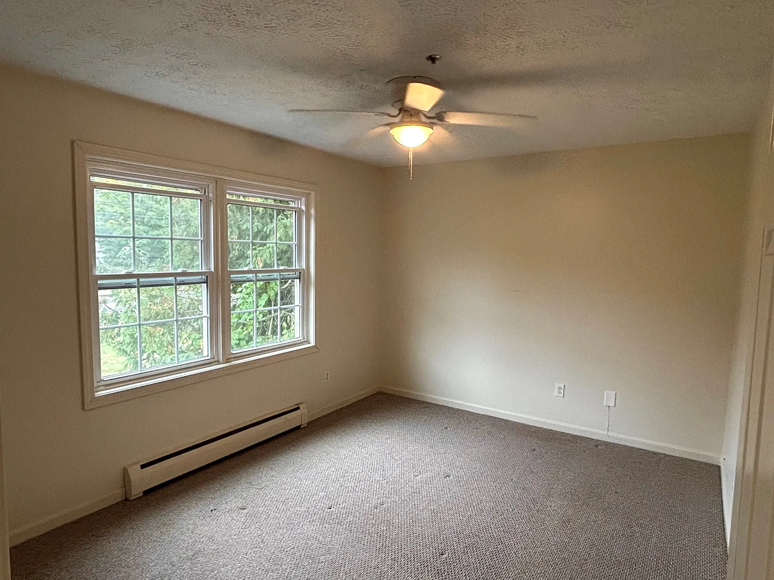 2 bed, 650 sqft, $1,350 — Photo 4