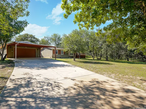 22223 Red Sand Dr, San Antonio, TX 78264