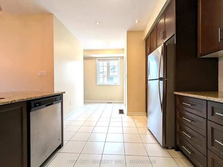 365 Belcourt Cmn — Photo 23