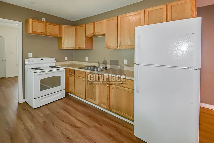 1458 W Congress Ave — Photo 7