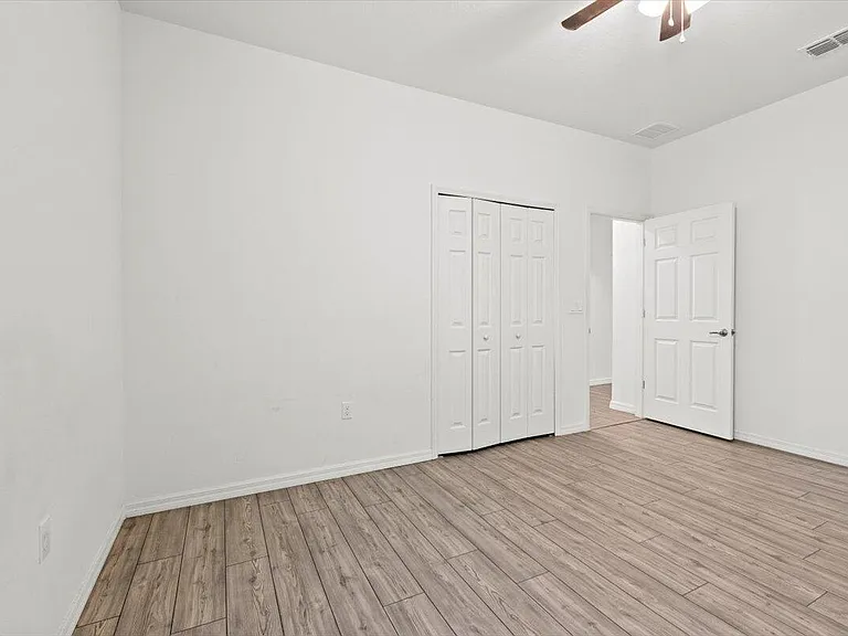 2661 SW Import Dr — Photo 16