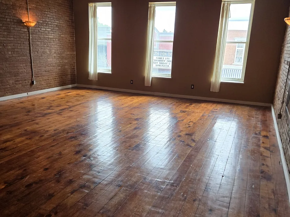125 E Lake St #2