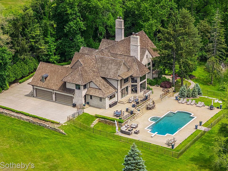 1st image of 26377 Willowgreen Dr