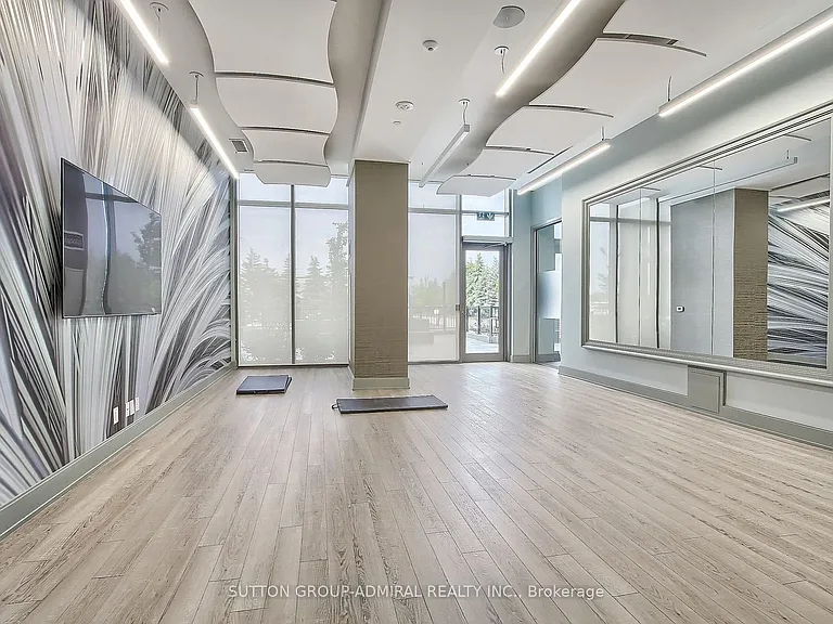 20 Gatineau Dr #1010 — Photo 36