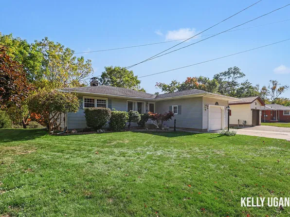 2184 Bourdon St, Muskegon, MI 49441