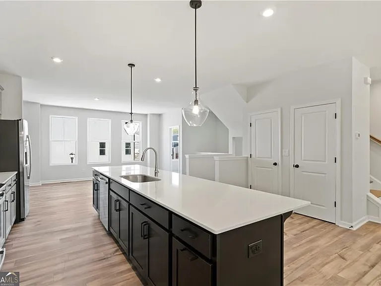 2676 Creek View Ter — Photo 5