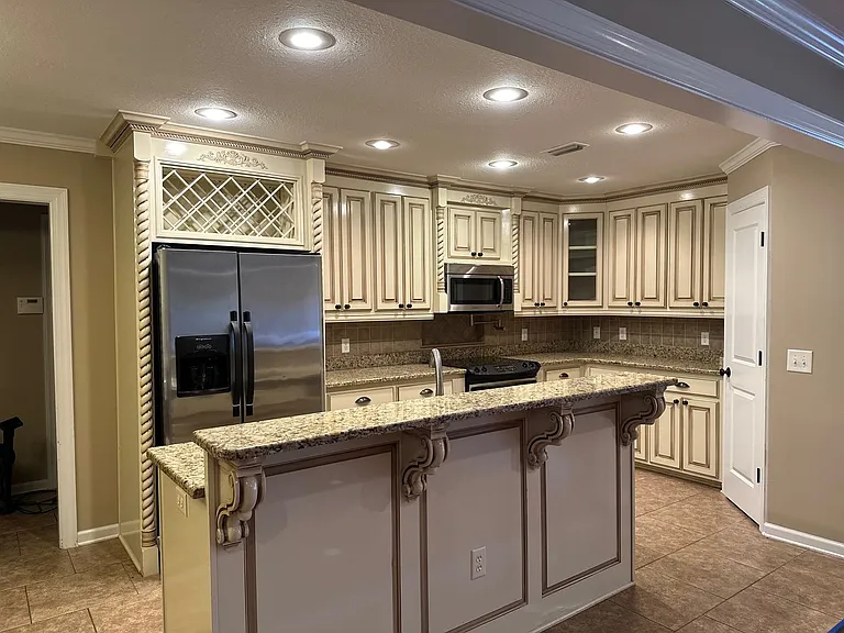 103 E Morningview Dr #1 — Photo 3