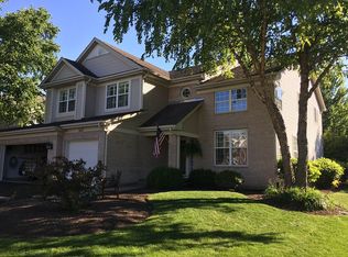582 Capital Ln, Gurnee, IL 60031