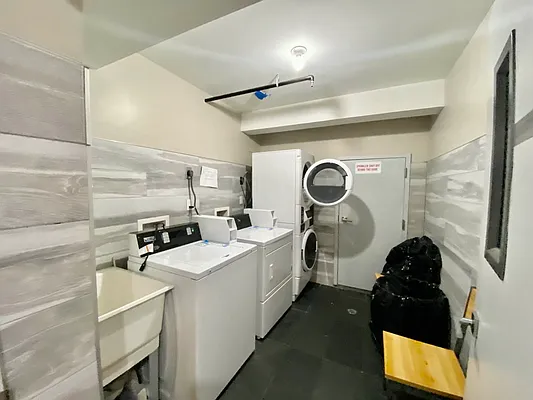 Rented by Bruma Realty LLC | media 9