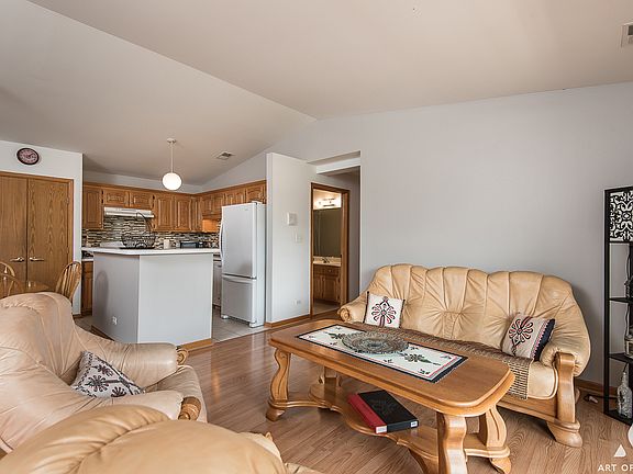 4th image of 10836 S 76th Ave #3-T