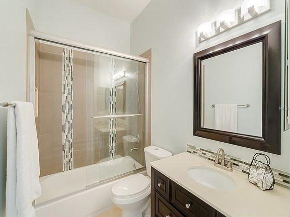 4th image of 703 Cedar Forest Cir