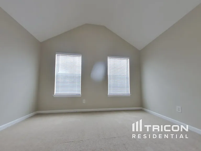 2640 Thunder Basin Way — Photo 12