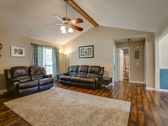 5th image of 4963 Cloverhill Dr