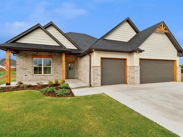 6202 Hideaway Rd, Shawnee, OK 74804