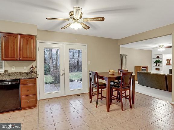 5th image of 1319 Mason Mill Ct