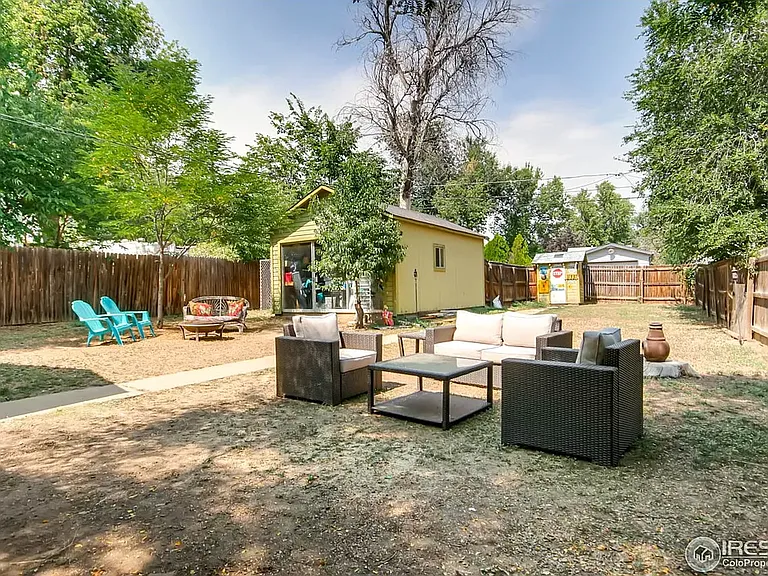 209 W Simpson St — Photo 23