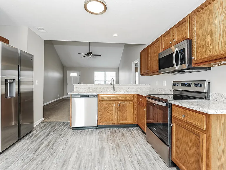 1283 Tiree Dr — Photo 7