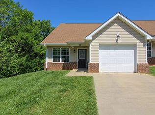 38 Hunters Valley Ln, Rocky Mount, VA