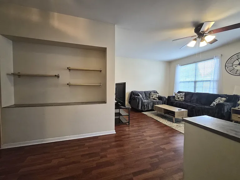 2337 Hudson Cir #2337 — Photo 8