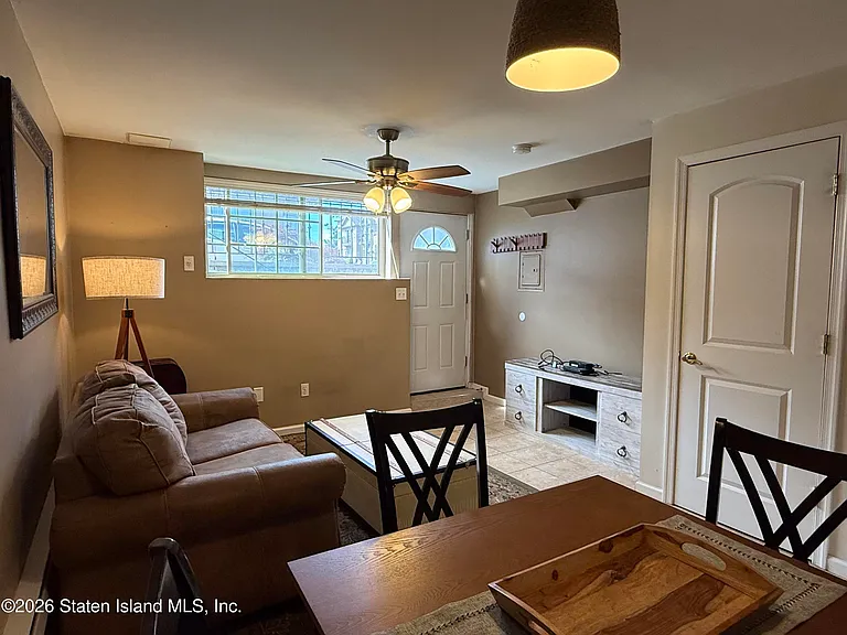 97 Crabtree Ave — Photo 6