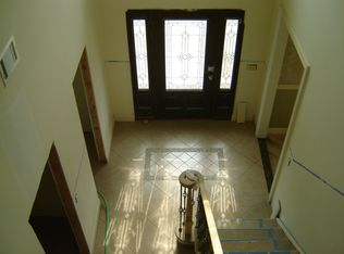 34 Stevenson Rd, Hewlett, NY 11557