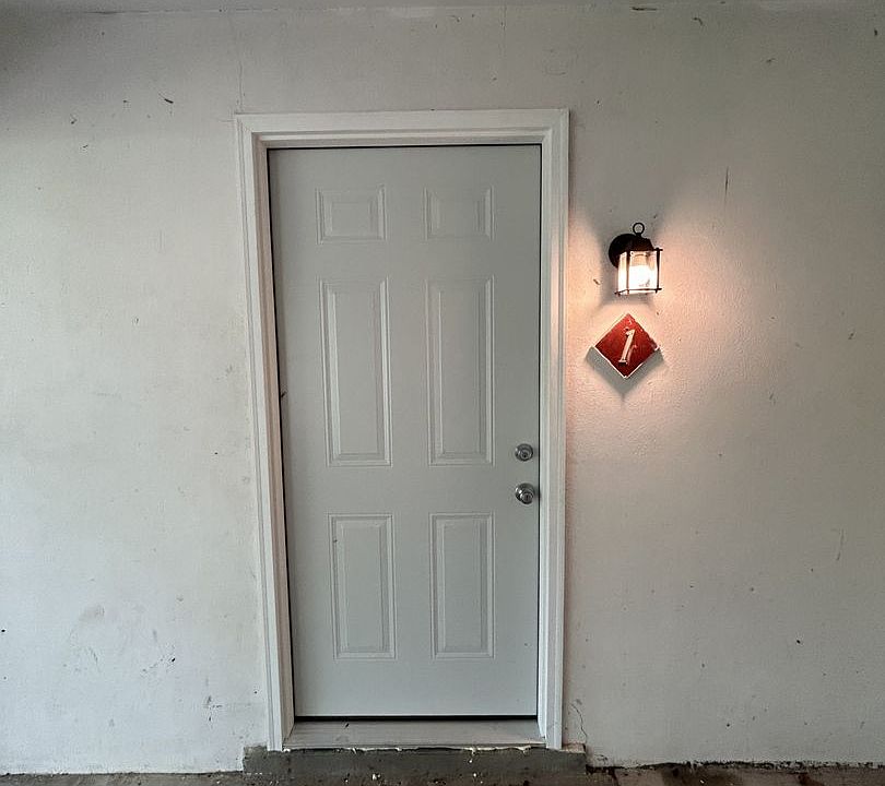 1st image of 2379 Locust Rd #1