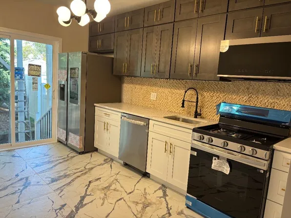 99 West 50th Street image 39 of 44