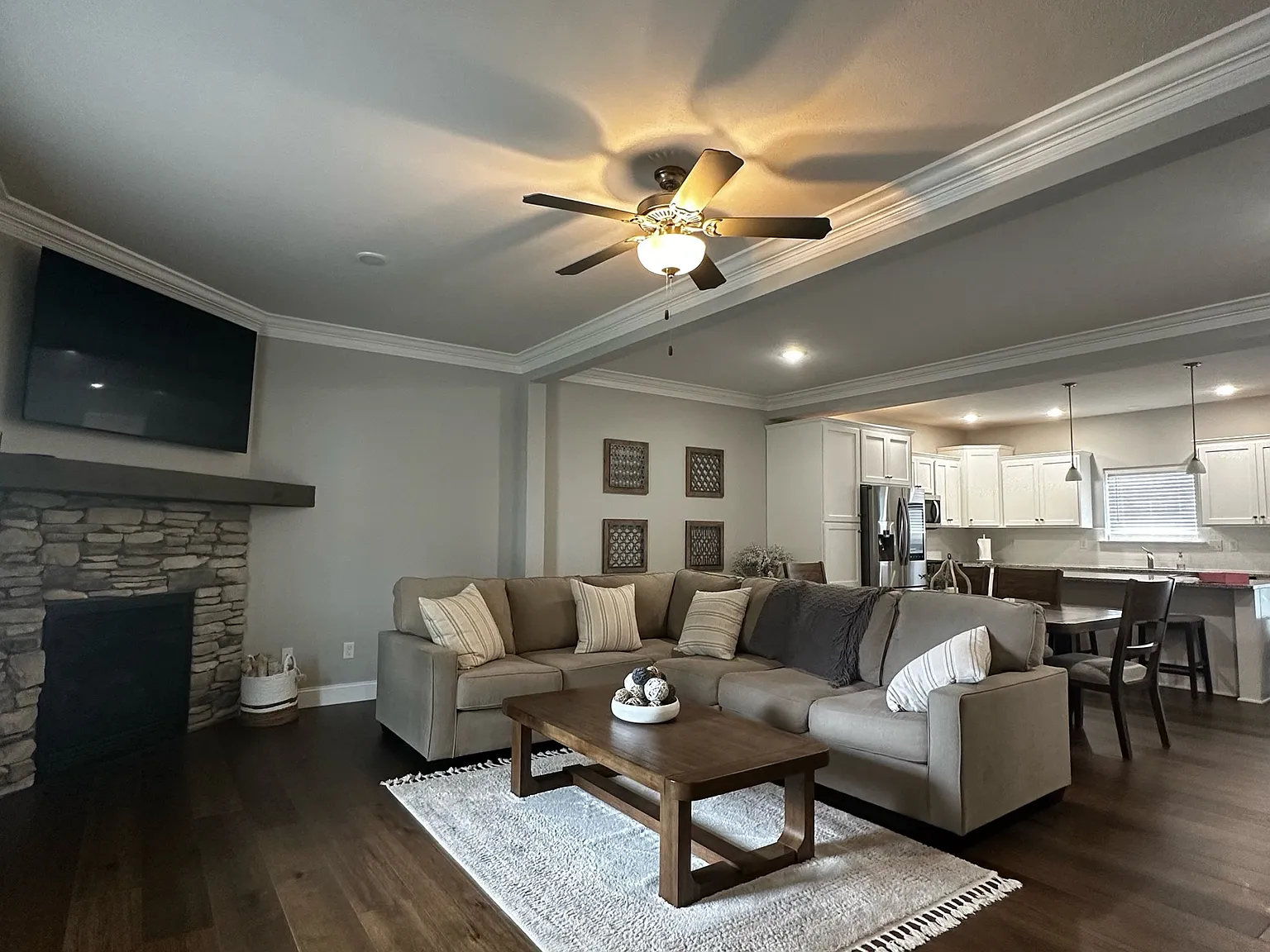 103 Red Oak Lane - 1 — Photo 3