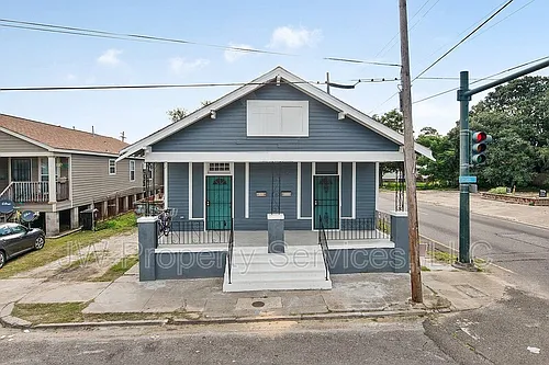 1501 Desire St Photo 1