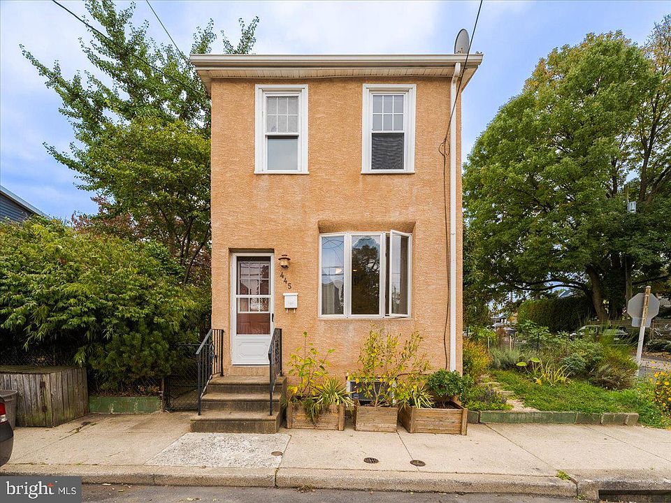 1st image of 445 Parker Ave