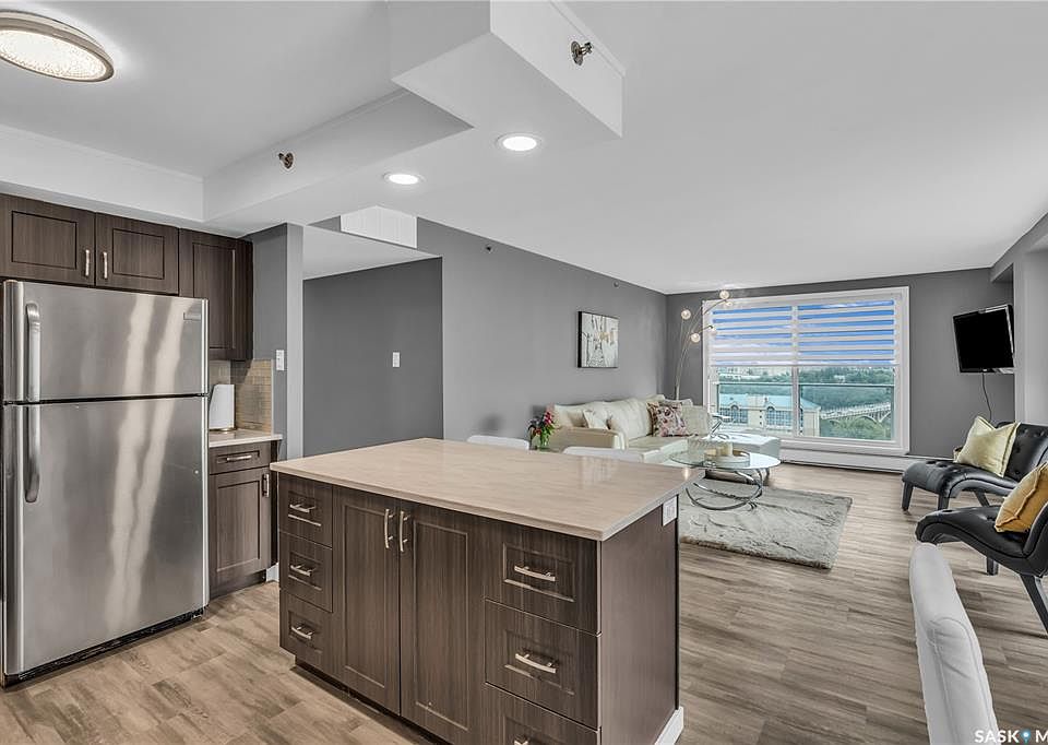 1st image of UNIT 1606-320 5th AVENUE N