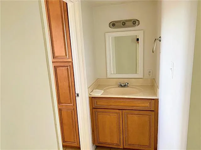 5569 Jordan Dr #B — Photo 8