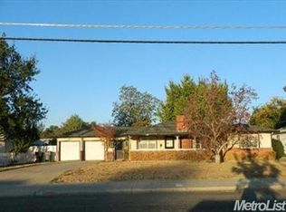 250 Laurel Ave, Oakdale, CA