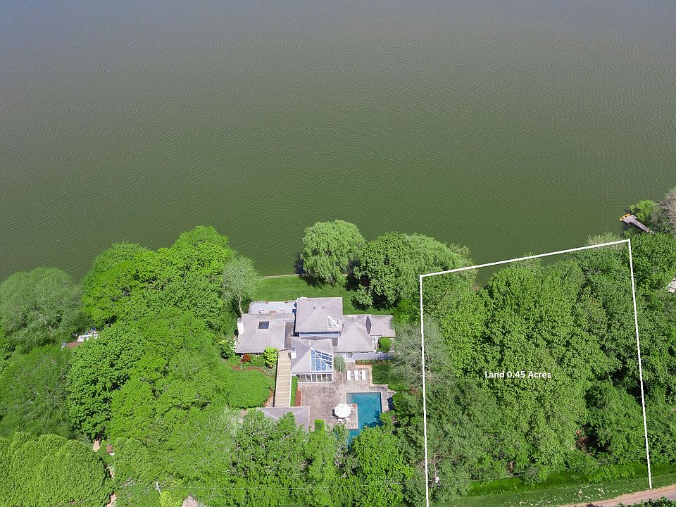 1st image of 216 Mill Pond Ln