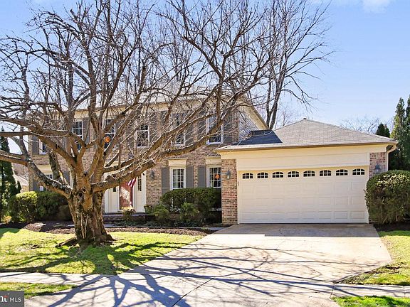 3rd image of 10723 Bear Oak Ct