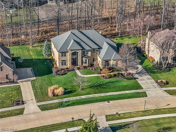 3rd image of 1786 Bur Oak Dr