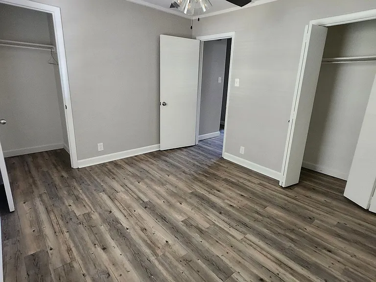 2020 Watts Rd #D — Photo 11