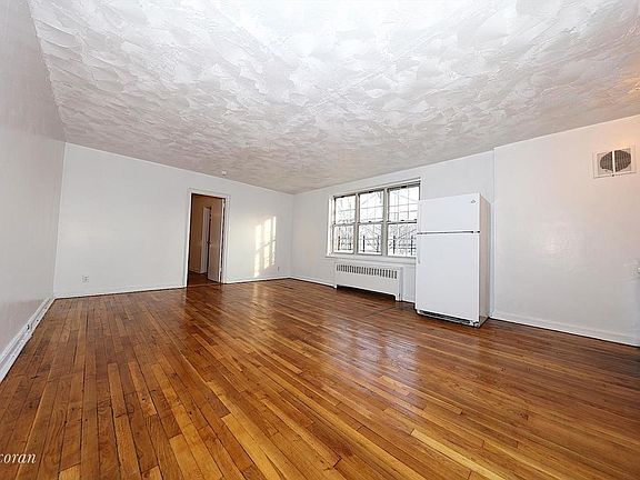 2nd image of 13616 222nd St APT 3B