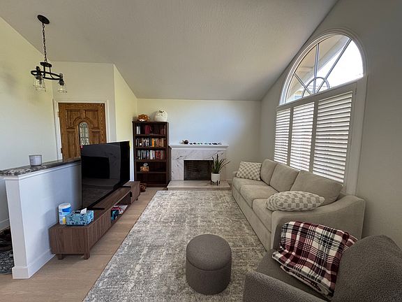 5th image of 521 Cape Blanco Ct
