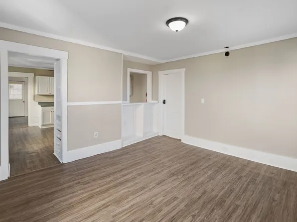 Oak, 13 Oak St #2L, Clinton, MA 01510