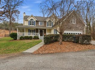 680 E Valley Rd NE, Rydal, GA 30171