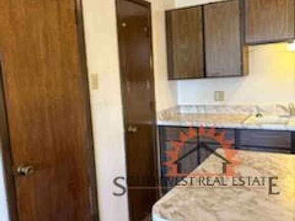5th image of 1633 Cameo St #A
