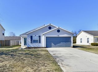 888 Streamside Dr, Greenfield, IN