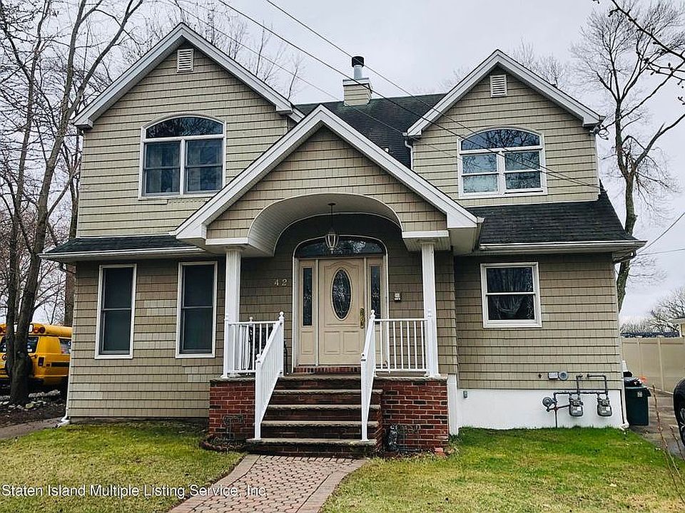 1st image of 42 Sherwood Ave